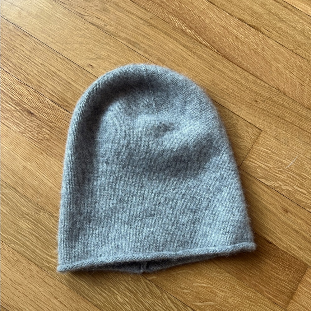 Gray Zara beanie!